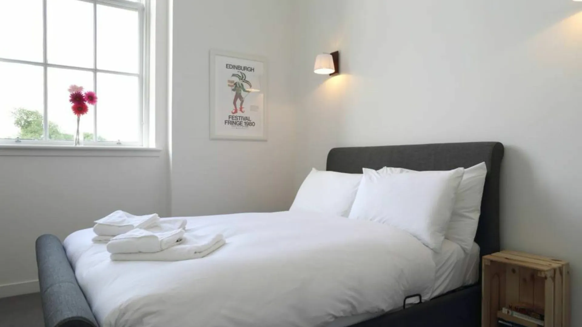Apartment Spacious 2 Bedroom Loft In Converted School! Edinburgh United Kingdom