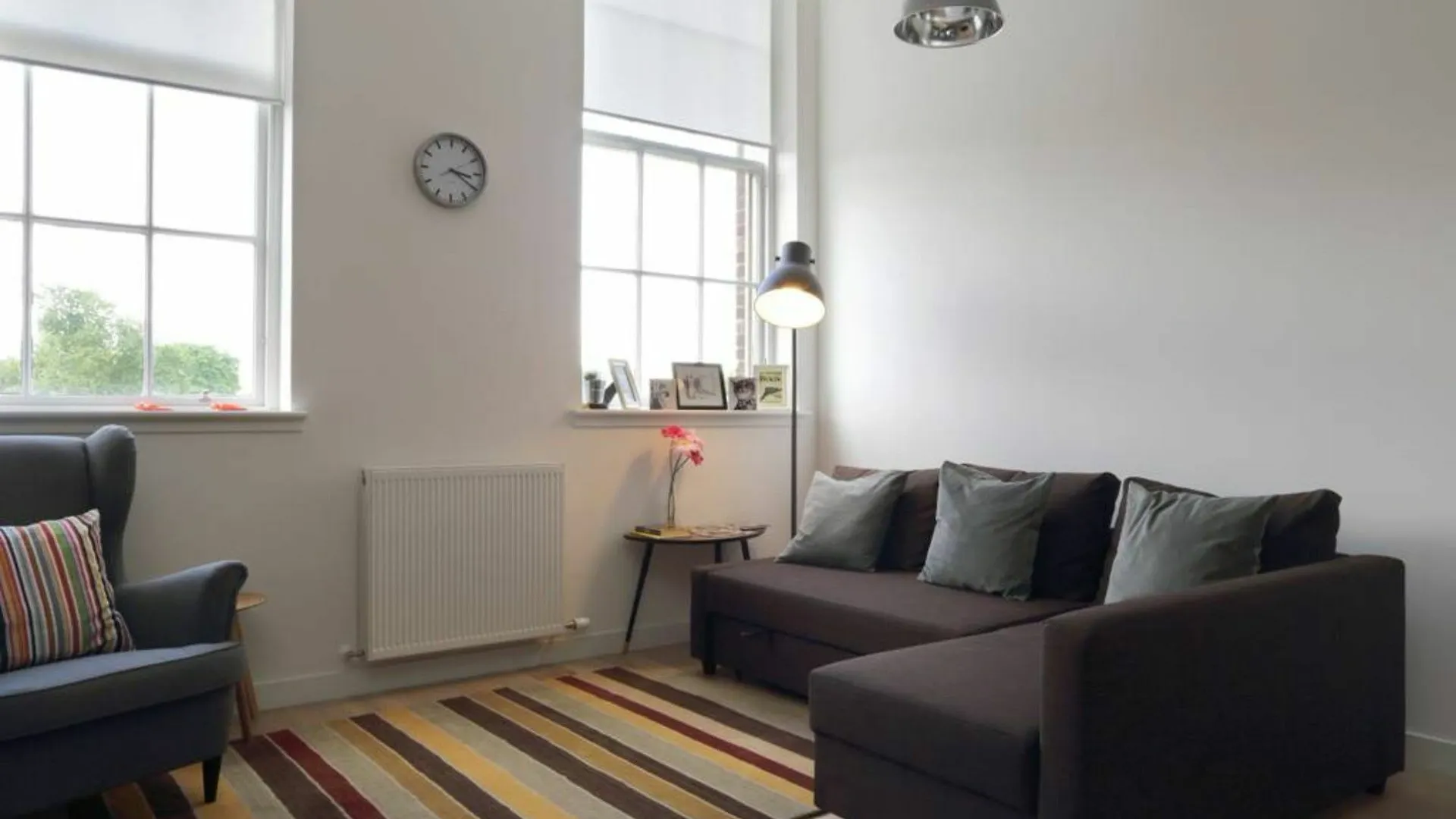 Spacious 2 Bedroom Loft In Converted School! Edinburgh
